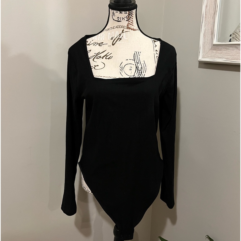 Old Navy Longsleeve Ribbed Bodysuit NWT